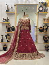 Pakistani Lehenga Choli Dupatta Back Front Same :